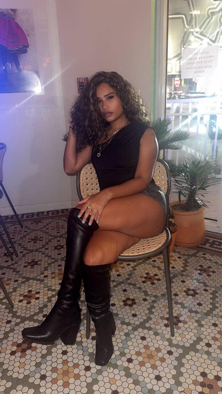 Yuli Escobar content 2