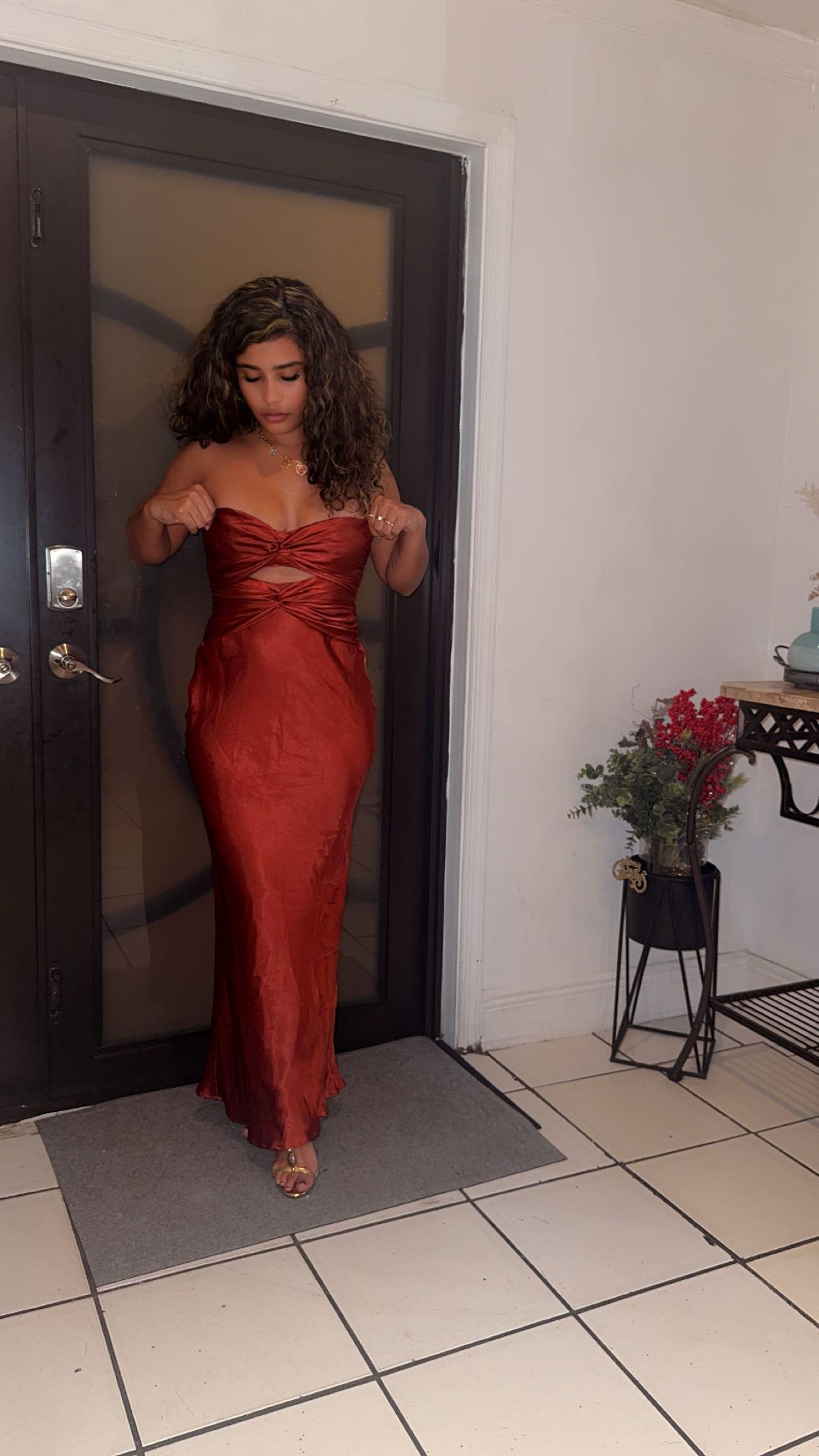 Yuli Escobar content 3