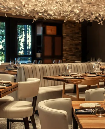 Serena Pastificio dining room